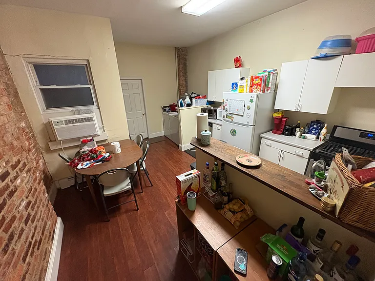 2254 Wheeler St — Photo 6
