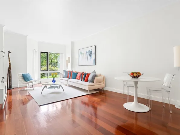 17 Otis St Unit 204, Cambridge, MA 02141