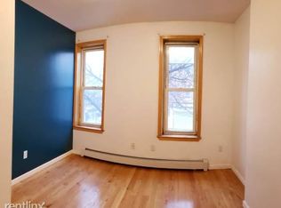 6933 62nd St, Ridgewood, NY 11385