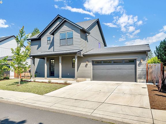 2nd image of 503 Honeysuckle Ln