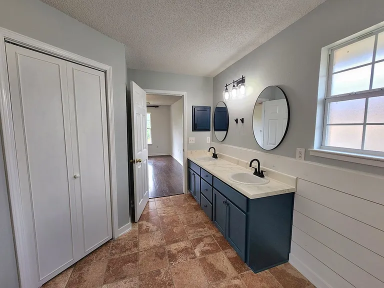 4772 La Casa Cir — Photo 12