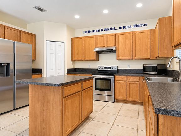 3rd image of 2789 S Evergreen Cir