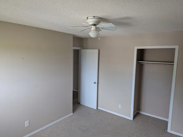 244 McGill Blvd W, Lethbridge, AB T1K 4C6