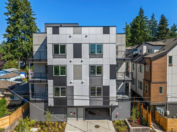 2152 N 185th St, Seattle, WA