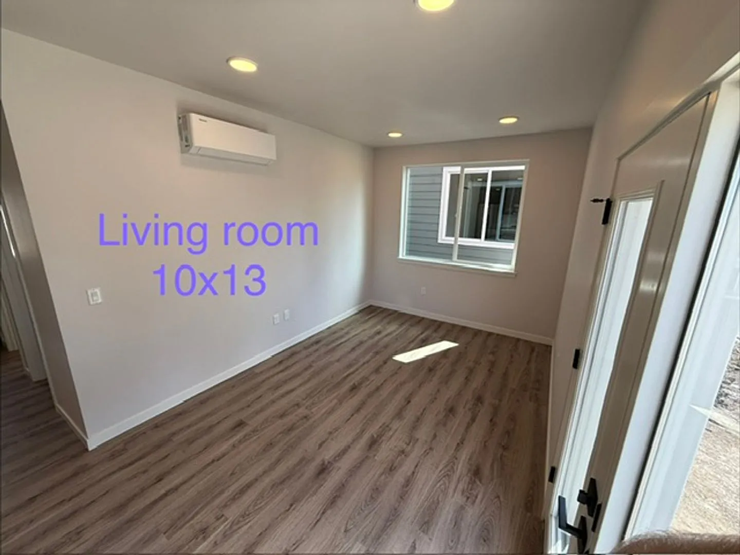 September Move In 3 bed 3 bath NEW Dixon Cottages — Photo 3