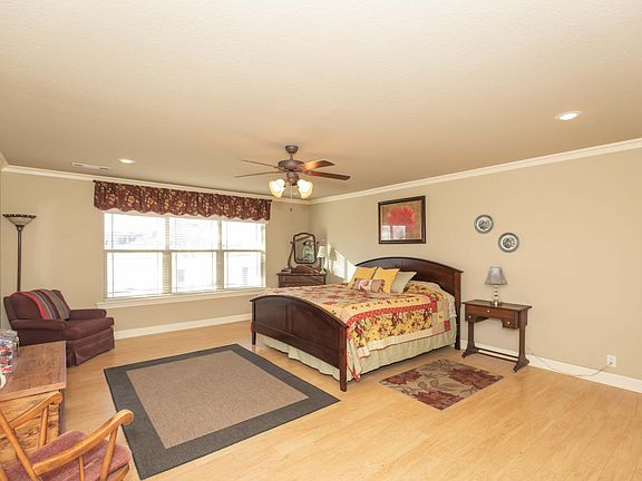 4th image of 45 Jynteewood Cir