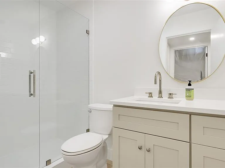 303 Springdale Dr #303 — Photo 21
