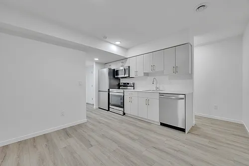 1235 Keswick Dr SW #4B Photo 1