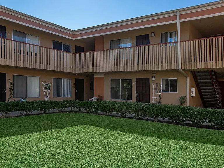 Village Green Apartments — Photo 25