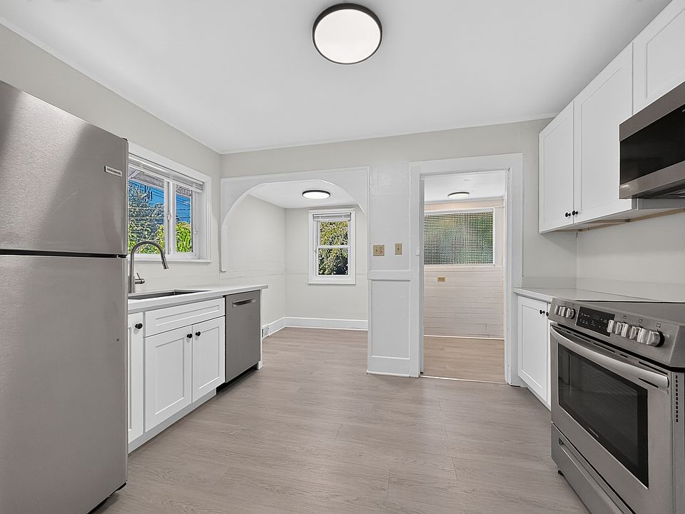 1st image of 3649 36th Ave S