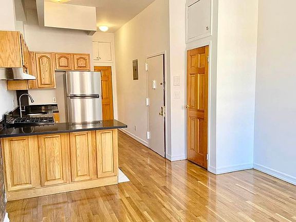 2nd image of 1699 Lexington Ave APT 3B