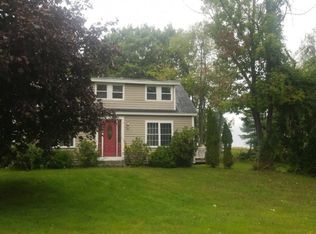 286 White Oaks Rd, Laconia, NH 03246