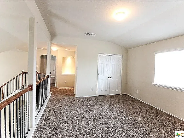 1409 Starlight Dr — Photo 10