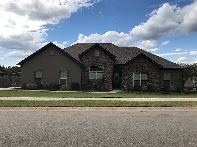 1st image of 3709 Grand Oaks Dr