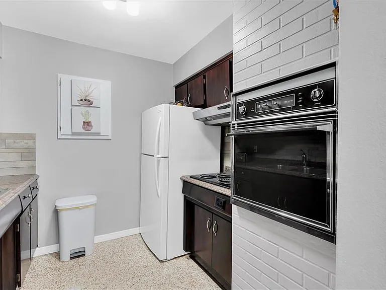 121 46th Ave #2A — Photo 11