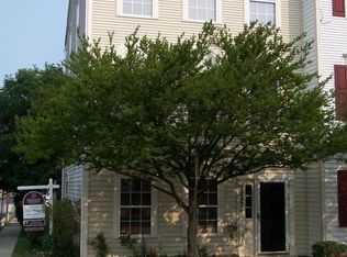 22921 Regent Ter, Sterling, VA 20166