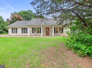 130 Rock House Rd, Senoia, GA 30276