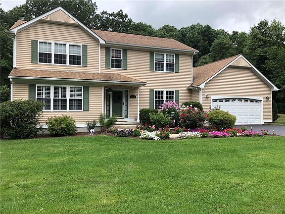 2nd image of 12 Kimberly Dr