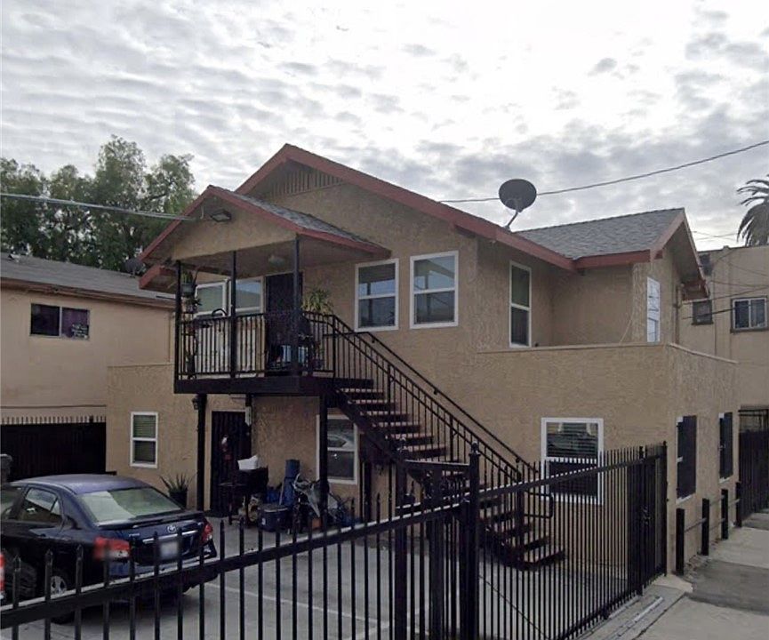 Building Photo 4