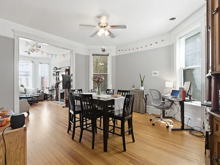 863 W Newport Ave #3F — Photo 8