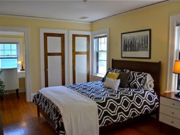2nd image of 8229 Richmond Ct