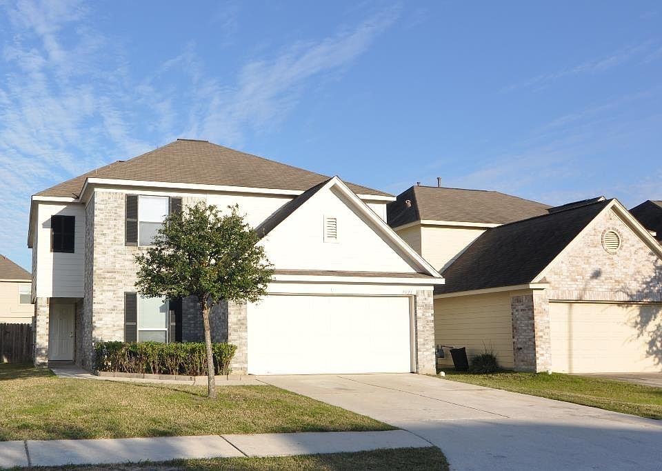 1st image of 15822 Wisteria Hill St