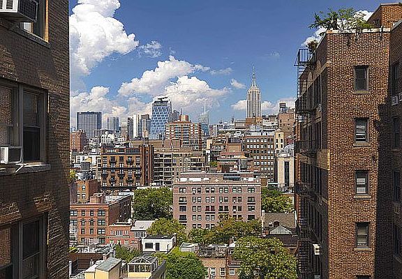 4th image of 24 5th Ave APT 1226