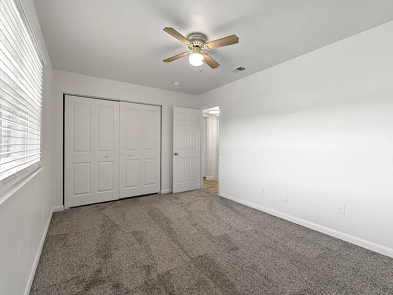 Tara Woods Apartments — Photo 11