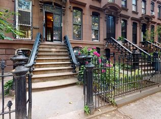 426 Vanderbilt Ave, Brooklyn, NY 11238