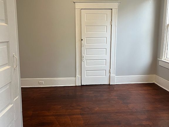 4th image of 92 Woodlawn Ave #B