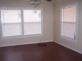 5th image of 301 Garfield St