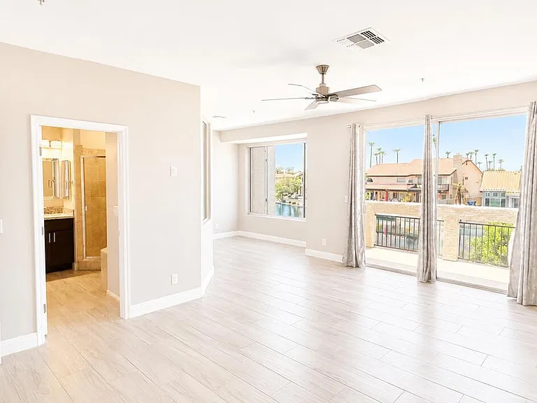 1442 W Coral Reef Dr — Photo 6