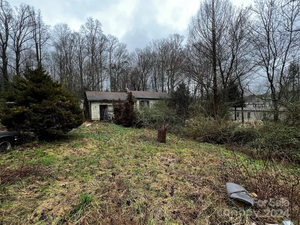 522 Brandon Rd, Black Mountain, NC 28711