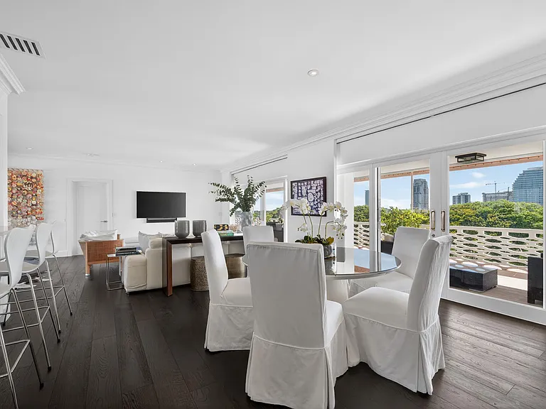 315 S Lake Dr #Penthouse D-33480 — Photo 9