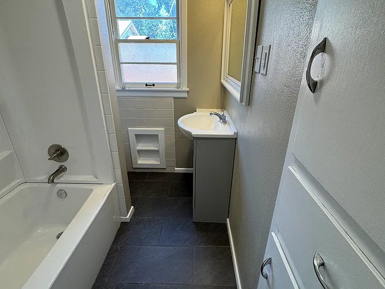 5409 SW 15th Ave #A — Photo 28