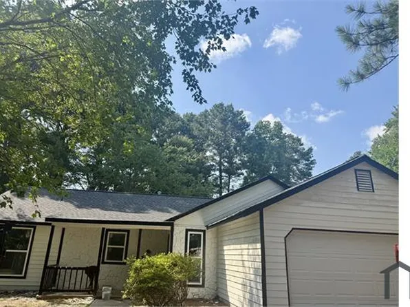 343 Martin Dr, Jonesboro, GA 30238