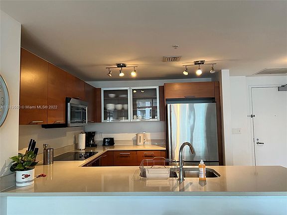 2nd image of 3250 NE 1st Ave APT 802