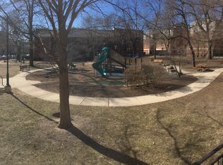 602 Hinman Ave APT 1S, Evanston, IL 60202
