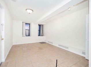 260 W 15th St #B, New York, NY 10011