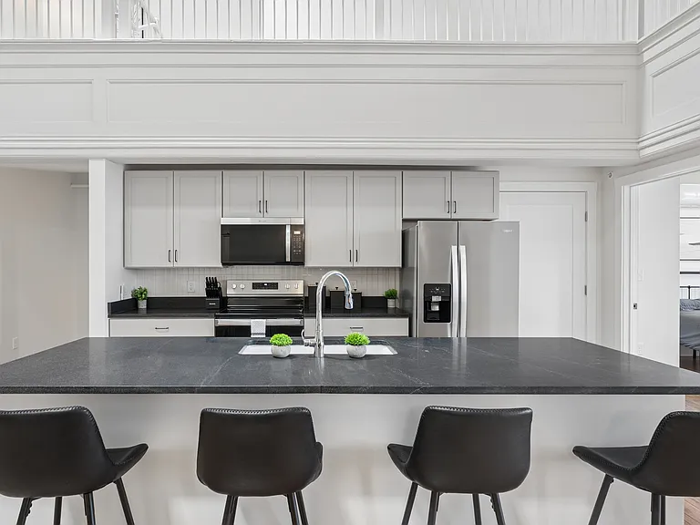 129 Main St #302 — Photo 11