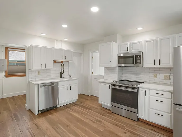 4370 Winona Ct — Photo 13