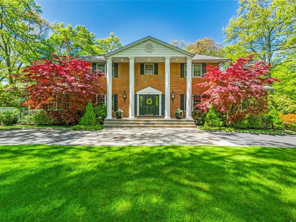 50 Foxhunt Crescent, Oyster Bay Cove, NY 11791