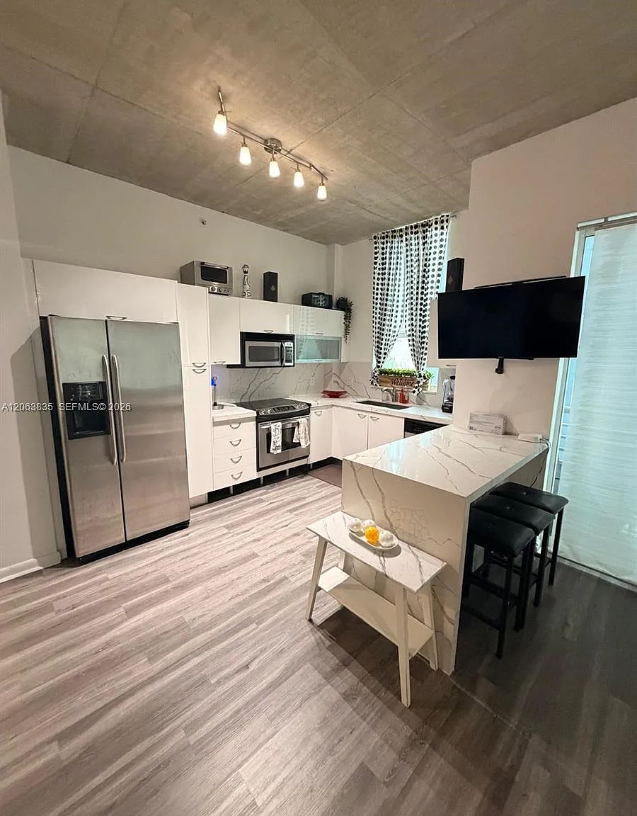 The Loft Downtown Ii Cond — Photo 1