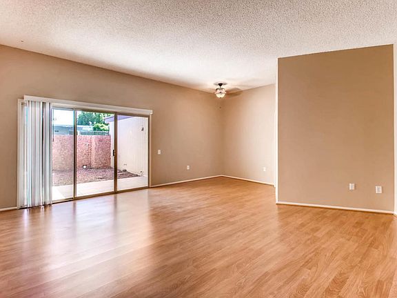 4th image of 10949 W Coggins Dr