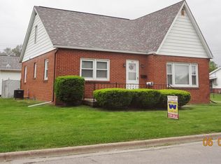 819 N Jackson St, Lincoln, IL 62656