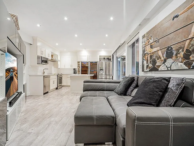6446 Marine Dr — Photo 17