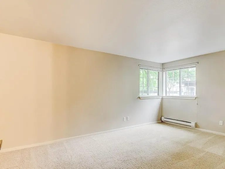 929 3rd Ave #F102 — Photo 13
