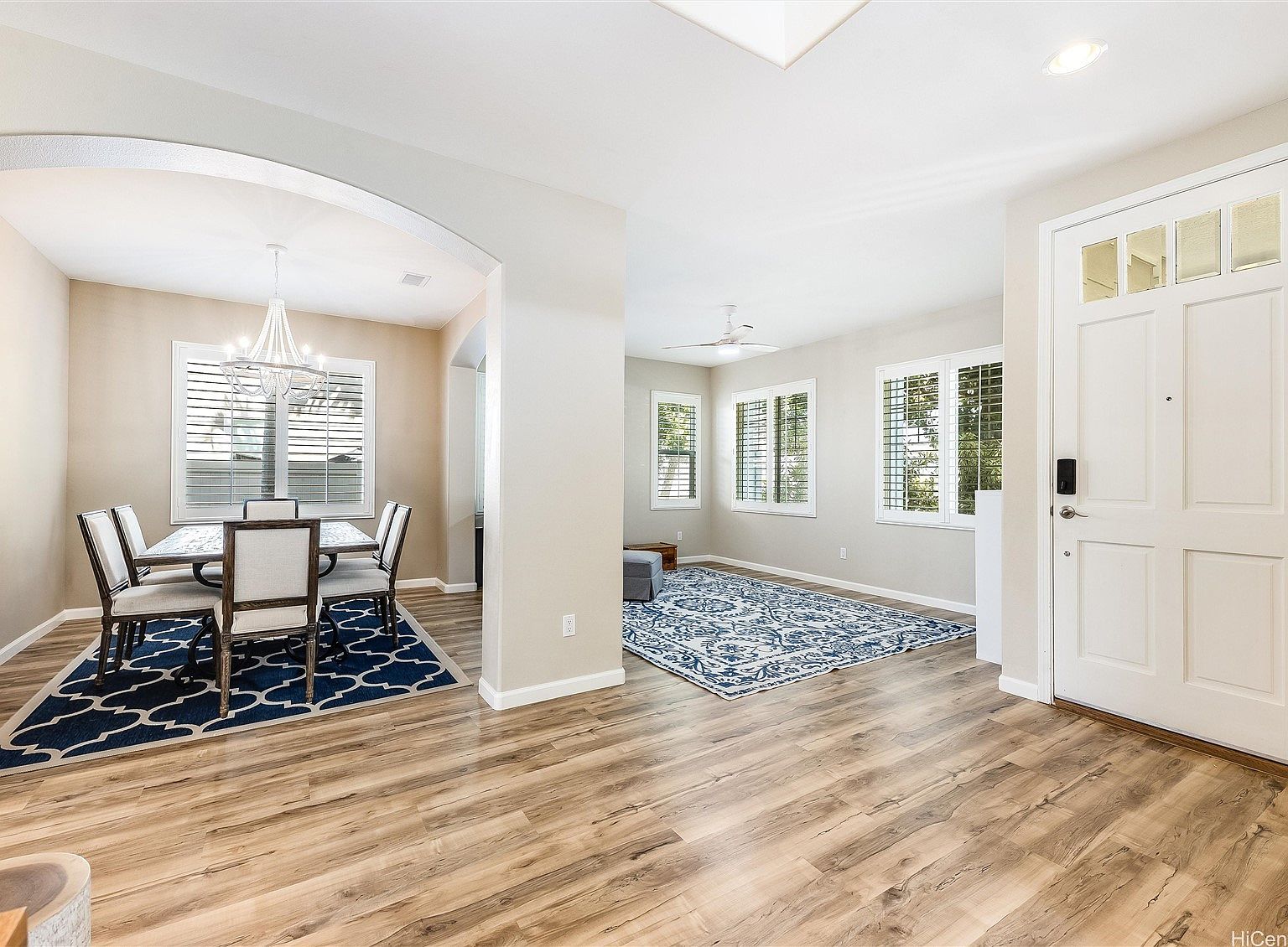 ce894b7676171d4991f31f92351ab4