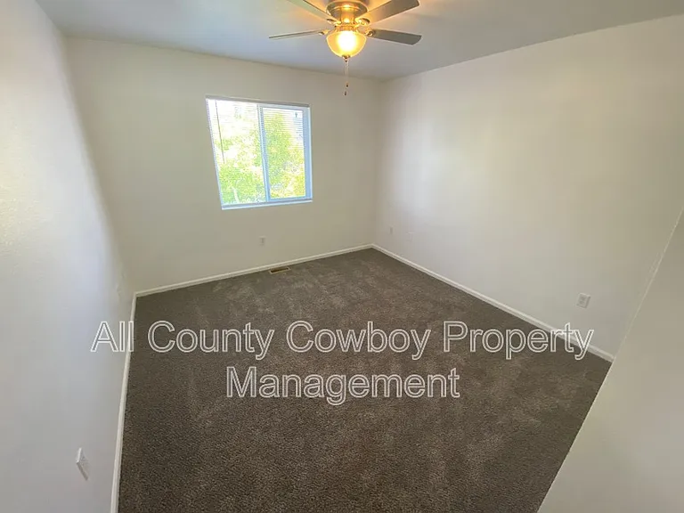 331 Annie Morgan Ct — Photo 9