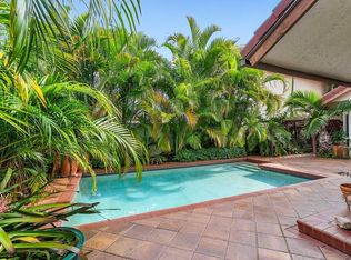21729 Club Villa Ter, Boca Raton, FL 33433